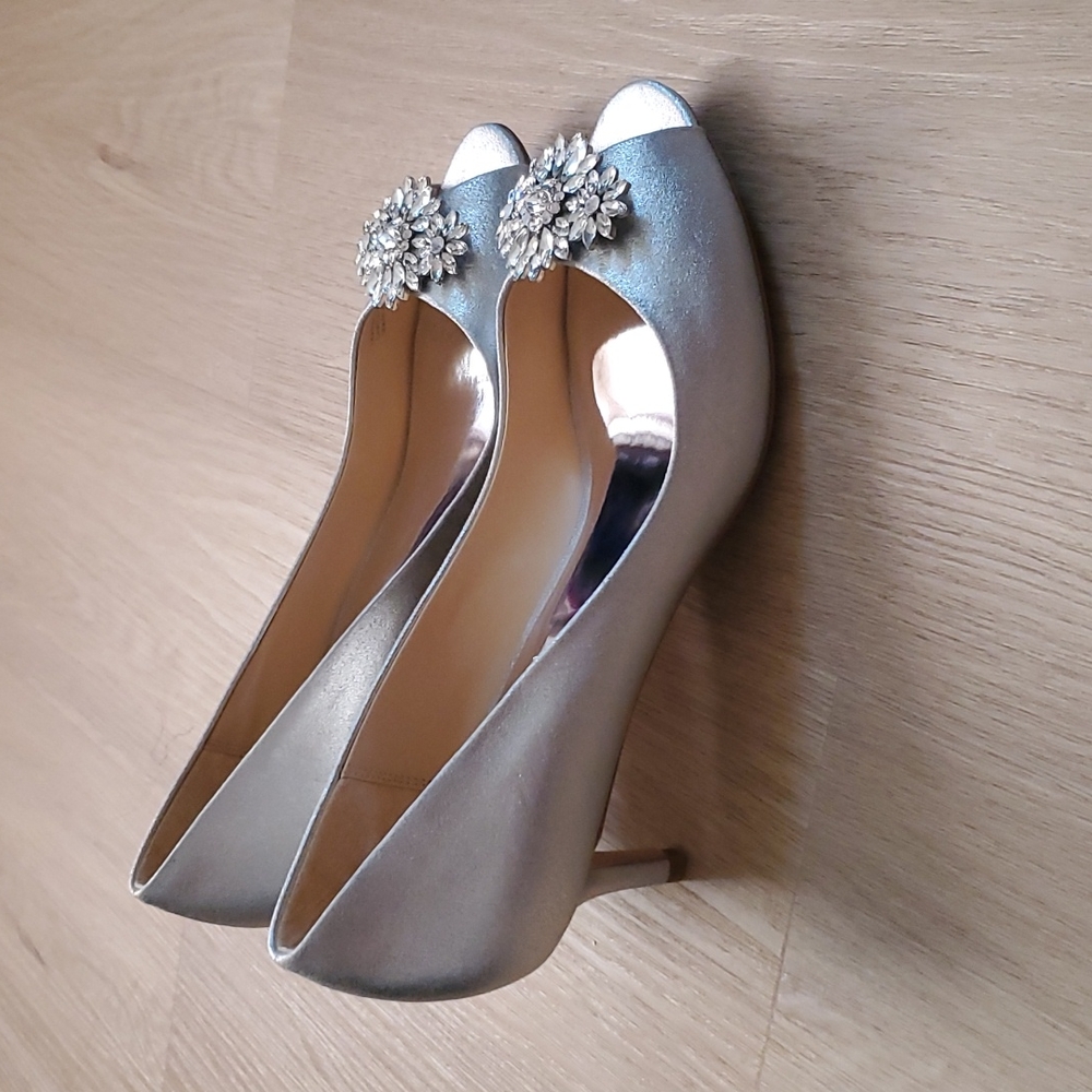 Badgley Mischka Dress Pump